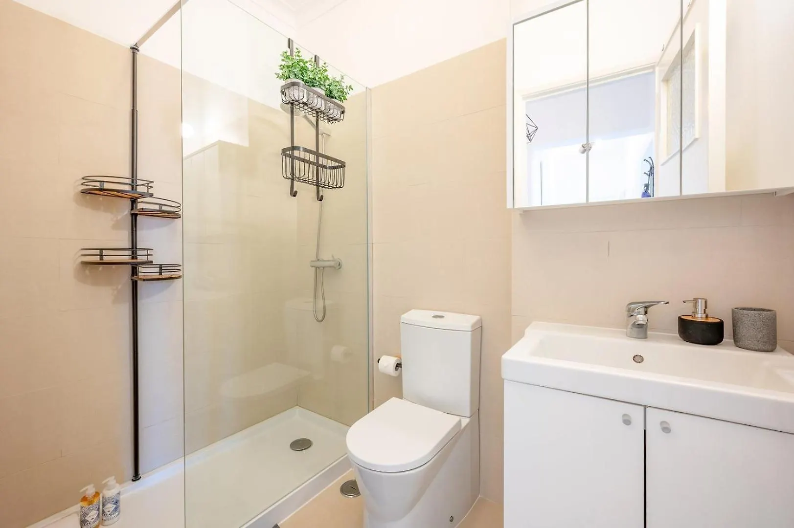 Guestready - A Charming Stay Near Alvalade Lisboa